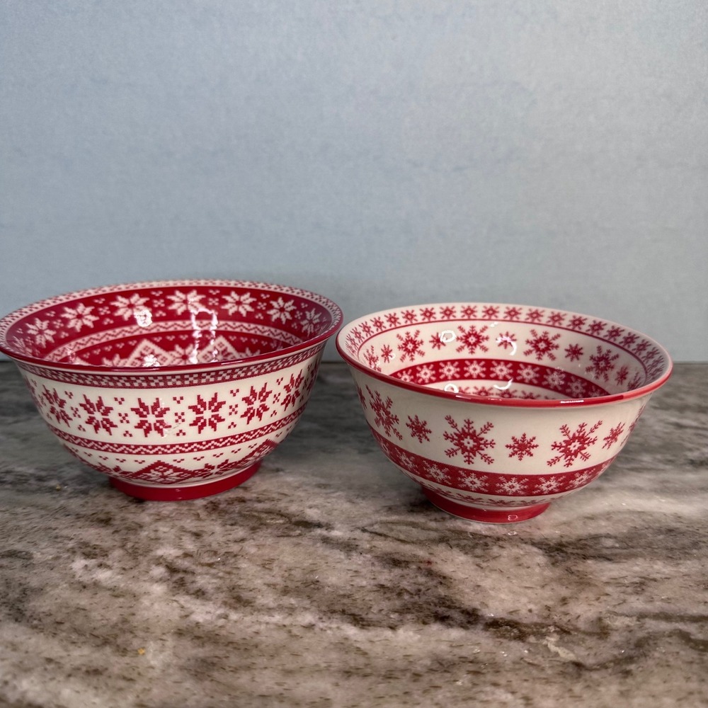 Cordon Bleu BIA Red White Snowflake Holiday Porcelain Nesting Bowls Set of 2